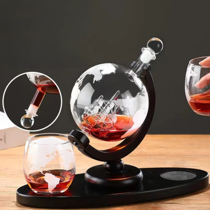 Globe Shaped Whiskey Decanter  – обзор и цена Bitters Bottle Set