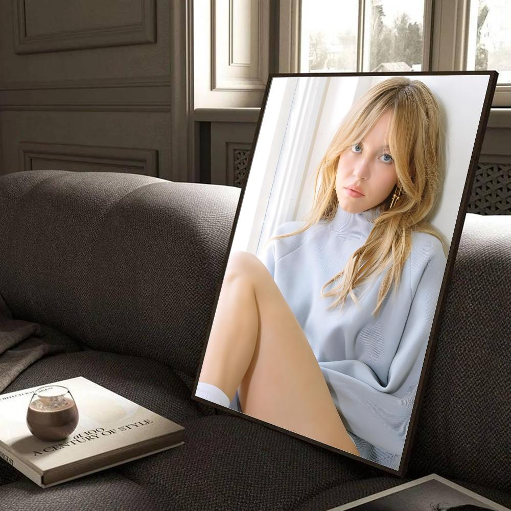 Actor S-Sydney Sweeney Poster  – обзор и цена Home Bar Sydney